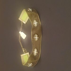 Vintage Olive Green Velvet Choker
